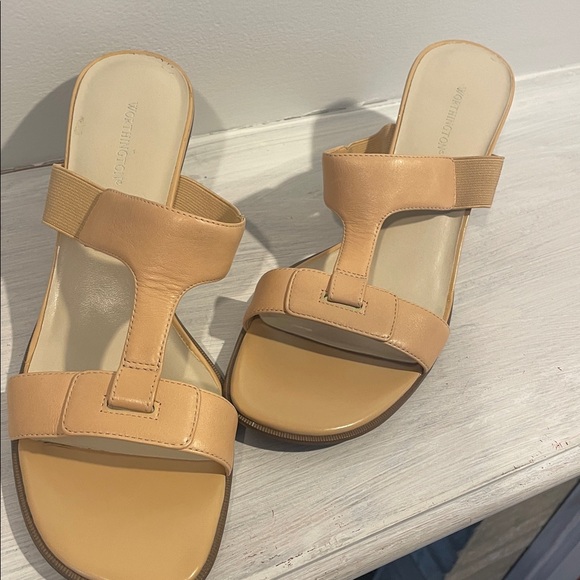 Elegant Tan Women's Heeled Sandals - Picture 3 of 6